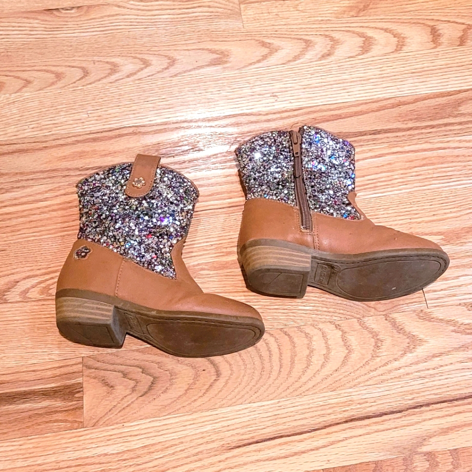 Sparkly Covergirl Western Boots